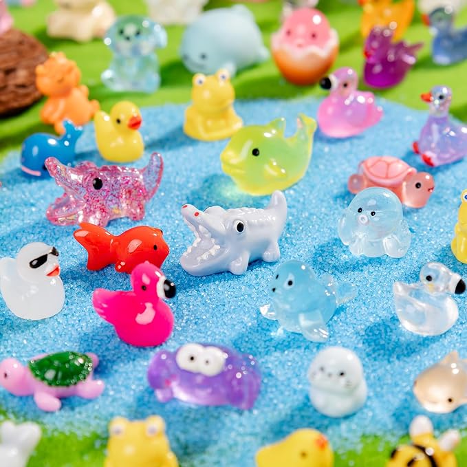 300Pcs Mini Resin Animals Bulk 300 Styles Variety Tiny Animals Figure to Hide Luminous Glow in The Dark for Miniature Fairy Garden Decoration Hide Crafts Decor