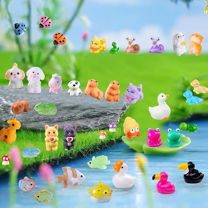 U-Zimikee 200 Pcs Mini Resin Animals - Miniature Animal Figurines Mini Animals to Hide Little Tiny Animal Figures Bulk for Fairy Garden Micro Landscape Decor Dollhouse Crafts Accessories