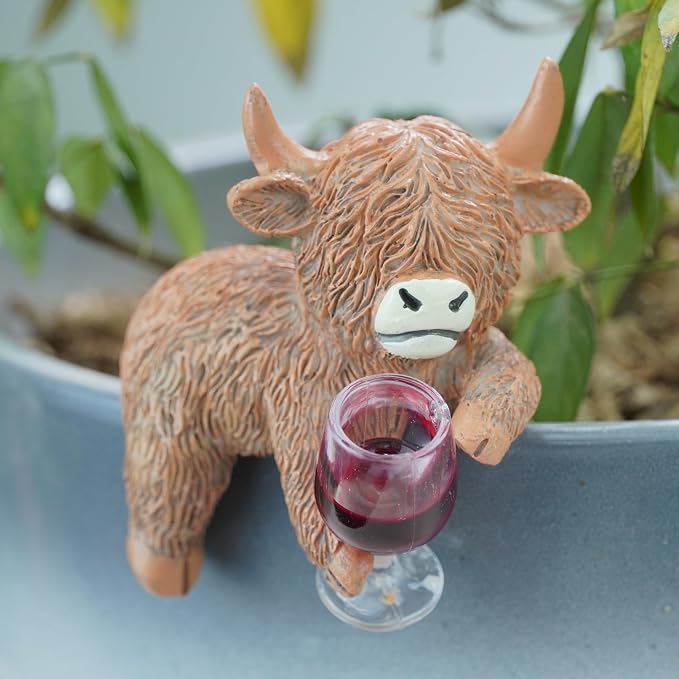 Highland Cow Statue Plant Pot Hugger