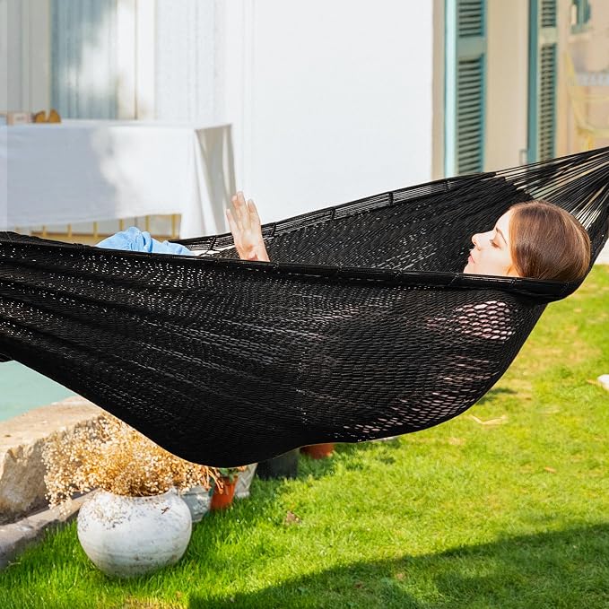 PNAEUT Handwoven Mayan Hammock, Thick Soft Rope Double Hammock for Outdoor Outside & Indoor, 600 lbs Capacity Heavy-Duty, Includes Tree Straps, Carabiners & Carrying Bag (Sombra Negra, X-Large)