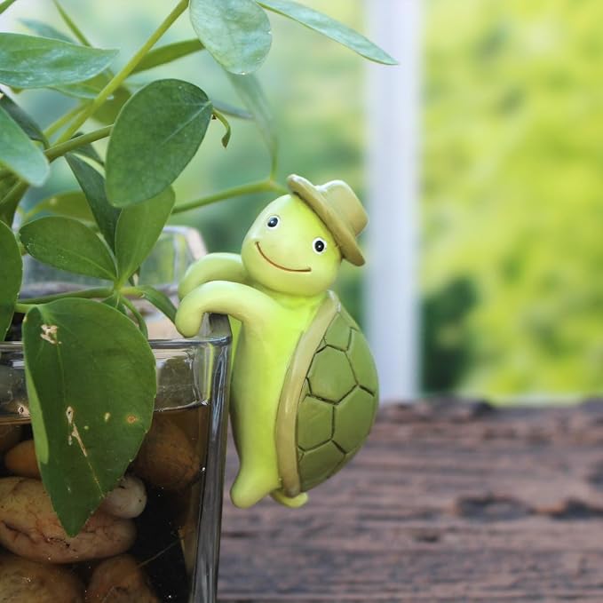 Cute Cartoon Tortoise Flower Pot Hugger Figurine Resin Climbing Turtle Statue Outdoor Hanging Animals Sculpture Planter Pot Decorations for Garden Patio Lawn Yard Ornaments