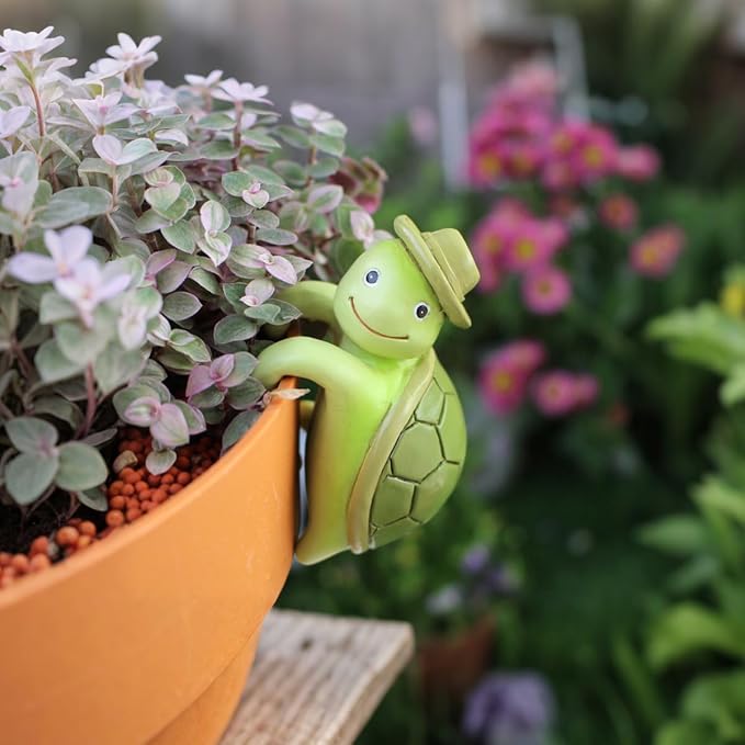 Cute Cartoon Tortoise Flower Pot Hugger Figurine Resin Climbing Turtle Statue Outdoor Hanging Animals Sculpture Planter Pot Decorations for Garden Patio Lawn Yard Ornaments