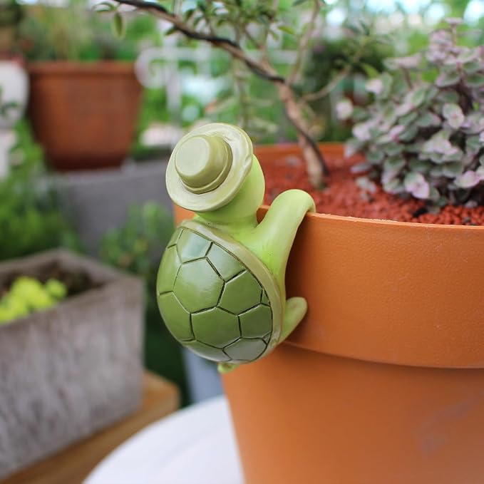 Cute Cartoon Tortoise Flower Pot Hugger Figurine Resin Climbing Turtle Statue Outdoor Hanging Animals Sculpture Planter Pot Decorations for Garden Patio Lawn Yard Ornaments