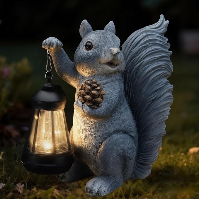Solar Squirrel Garden Statue Outdoor Decor, Squirrel Sculpture with Lantern for Yard Lawn Patio Balcony, Birthday Housewarming Gifts for Mom, Grandma, Women, Resin, Grey