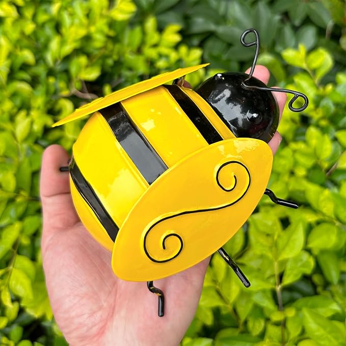 Metal Bumble Bees Garden Outdoor Decor Honey Bee Yard Art Outside Patio Fence Home Wall Decorations (Set of 4)