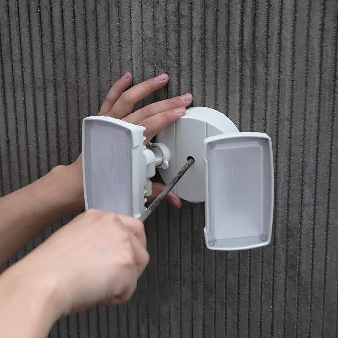 LUTEC LED 3500 Lumen 32W 5000K Integrated Dual-Head Flood Light Outdoor Dusk to Dawn Waterproof Exterior Security Wall Light for Patio Garden Yard