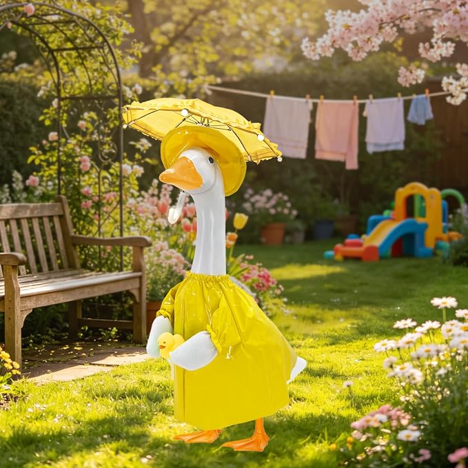 23 Inch Porch Goose Raincoat Outfit Set with Umbrella & Baby Duck Companion, Waterproof Geese Clothes for 19–23 Inch Goose and Duck Statues,Garden Yard Patio Outdoor Decor