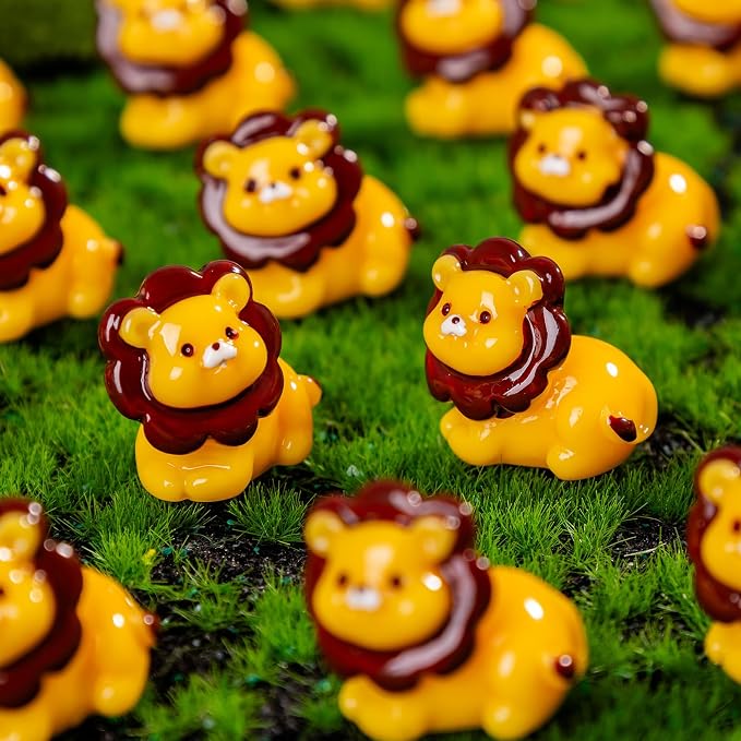 60 Pcs Mini Resin Lion Figurine Bulk Mini Lion Figurine Cake Decorations Cute Miniature Resin Sculpture Ornament Micro Landscape Office Garden Desk Party Tabletop Decor