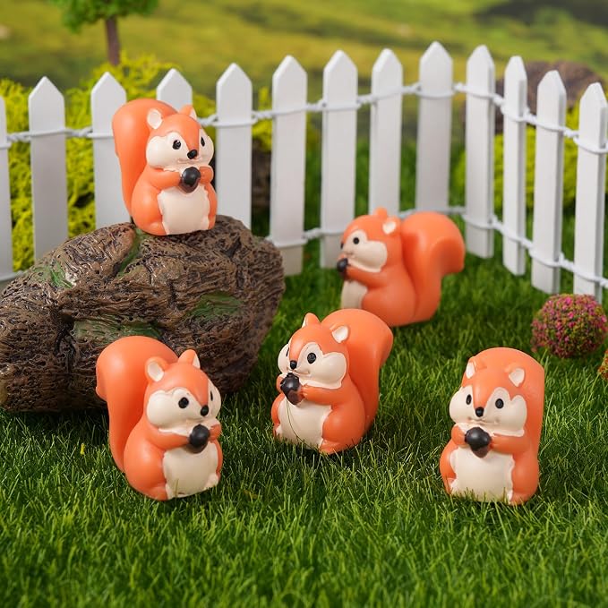 100 Pcs 2.1 x 1.4 cm Mini Squirrel Figurines Decor | Orange, Mini