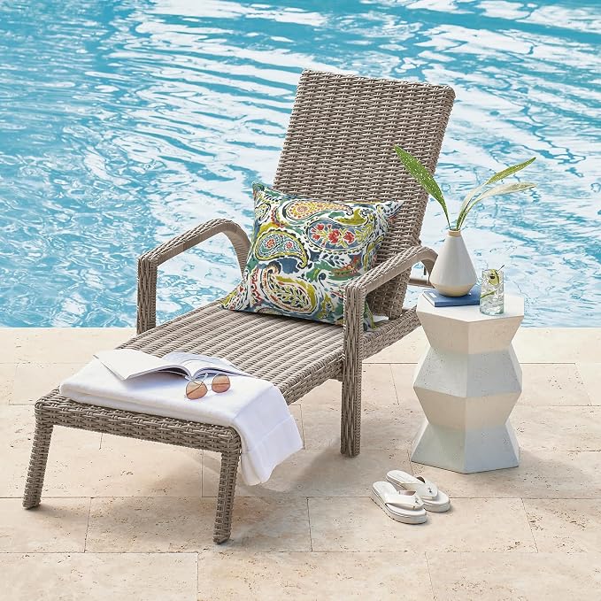 DYTXIII Pack of 2 Waterproof Outdoor Pillow with Inserts, 18x18 Square Patio Decorative Throw Pillow for Home,Sofa,Bench and Patio Furniture,Paisley Paradise