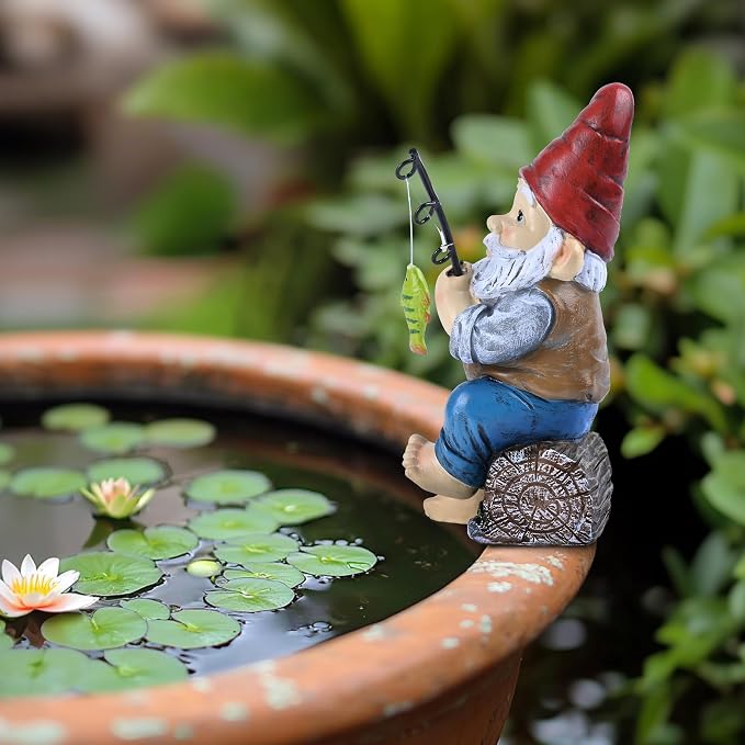 TERESA'S COLLECTIONS Resin Outdoor Statues for Garden Decor, Garden Gnome with Fishing Pole Funny Decorations for Outside, Yard Gnome Decor for Patio Lawn Ornaments, Ideal Gift for Women and Man, 6"