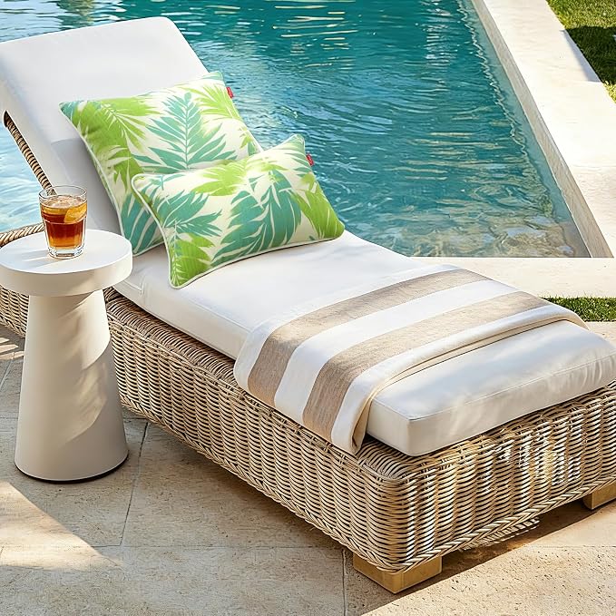 Pack of 2 Outdoor Throw Pillows,20x20 Inch All-Weather Water-Resistant Patio Pillows with Inserts,Decorative Pillows for Patio Furniture,Couch,Sofa,Poolside,Green Leaf