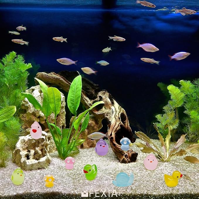 FEXIA 100 Pcs Mini Resin Ducks 6 Types Bulk to Hide Luminous Mini Resin Animals Glow in The Dark for DIY Garden Combination Sets for Micro Landscape Aquarium Party Decor