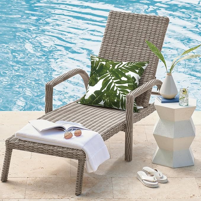 DYTXIII Pack of 2 Waterproof Outdoor Pillow with Inserts, 18x18 Square Patio Decorative Throw Pillow for Home,Sofa,Bench and Patio Furniture,Palm Green