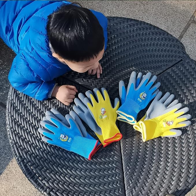 Kids Gardening Gloves, Latex Coated Toddler Yard Gloves, 3 Pairs (5-7 YRS) | Perfect fit for tiny hands, cute washable latex palm protects wrists from dirt, durable for garden play & outdoor tasks.