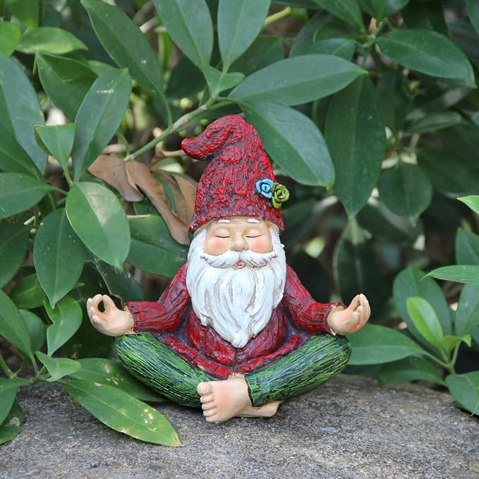 Smadeer Garden Yoga Gnome Statue, Outdoor Gnomes Figurine with Solar Lights, Knome in Yoga Pose for Garden Decor, Elf Sculptures and Statues for Patio Lawn Yard