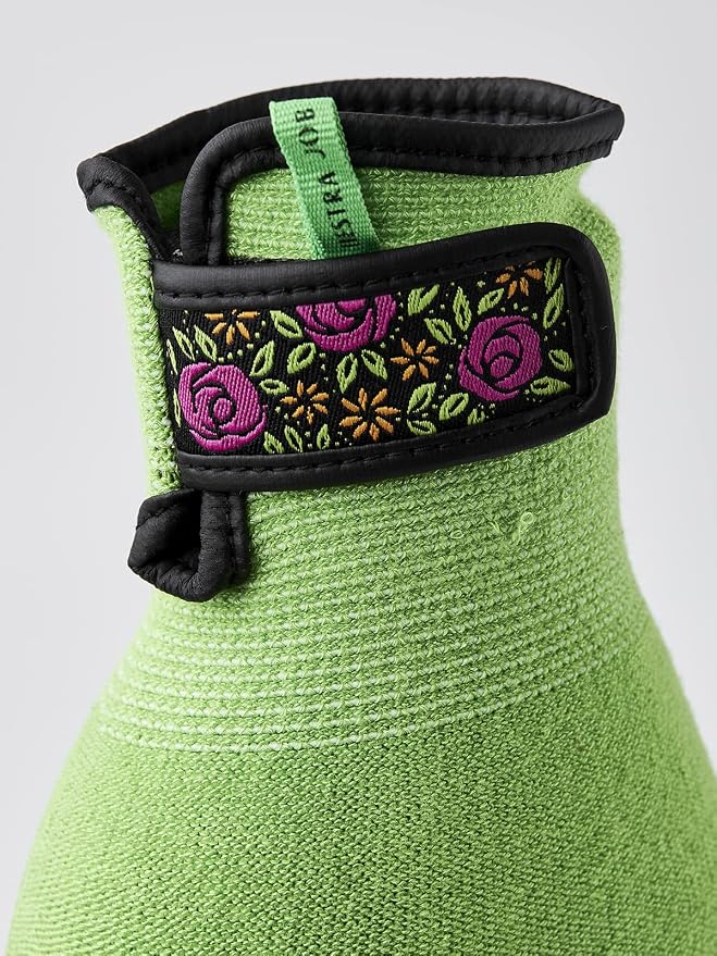 Hestra Job Garden Latex Protective Gardening Gloves | Close-Fitting Sustainable Yarn Gloves for Planting, Weeding and Gardening - Light Green - 8