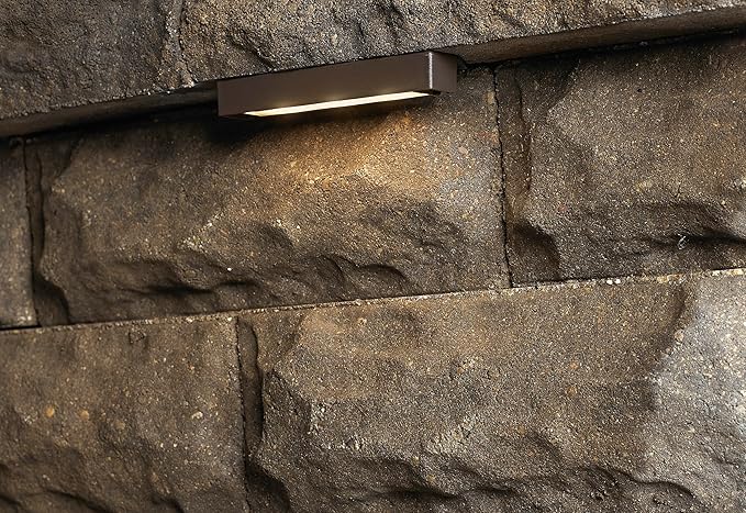 Hinkley Nuvi Small Deck Sconce, Vinyl Alloy, Composite Polycarbonate Lens, Integrated LED, Horizontal Illumination, Sandstone Finish