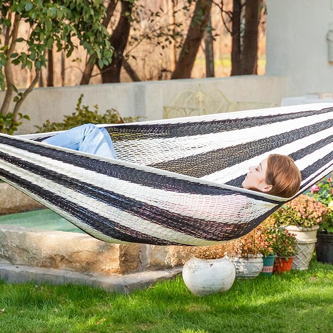 PNAEUT Handwoven Mayan Hammock, Thick Soft Rope Double Hammock for Outdoor Outside & Indoor, 600 lbs Capacity Heavy-Duty, Includes Tree Straps, Carabiners & Carrying Bag (Black and White, X-Large)