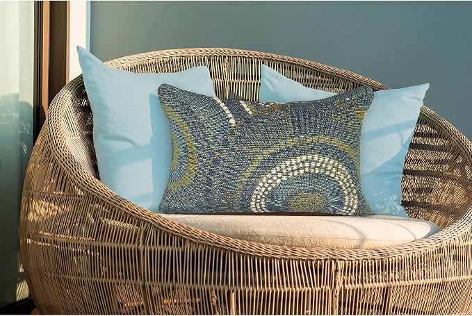 Liora Manne Marina Indoor/Outdoor Power Loomed Easy Care Pillow - Contemporary Geometric Casual Accent (Circles Azure) (12" x 18")