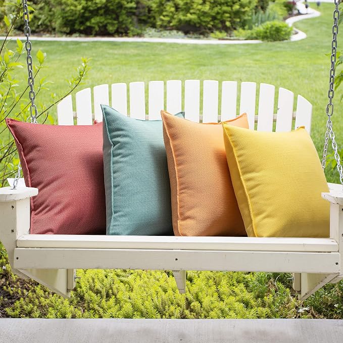 MIULEE Pack of 4 Decorative Pillow Inserts and Outdoor Throw Pillow Covers Linen Waterproof Pillow Covers Farmhouse Cushion Cases for Patio Garden Tent Balcony Couch Sofa 18x18 inch Red/Green
